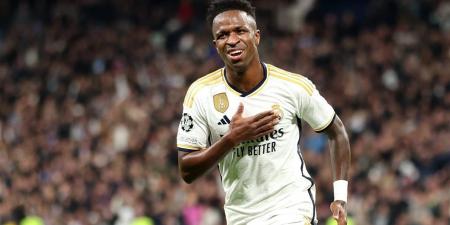 المونديال يحسم مستقبل فينيسيوس مع ريال مدريد.. وتجديد العقد لا يزال معلقًا