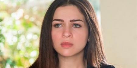 مي عزالدين تكشف الفنان الذي غير اسمها في أول أعمالها الفنية