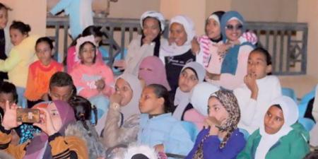 «مسرح المواجهة والتجوال» يختتم جولاته بالمثلث الحدودى