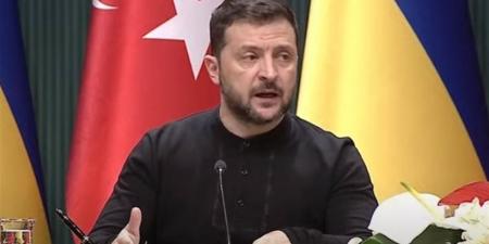 زيلينسكي لبوتين: لا تخشوا الخروج من الحرب.. ها نحن في السنة الخامسة